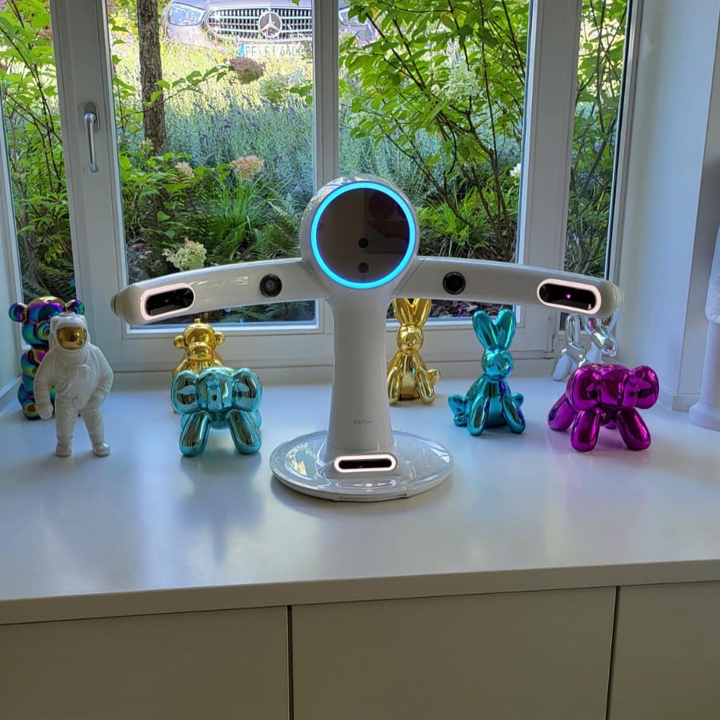 Gesichtsscanner im Fenster